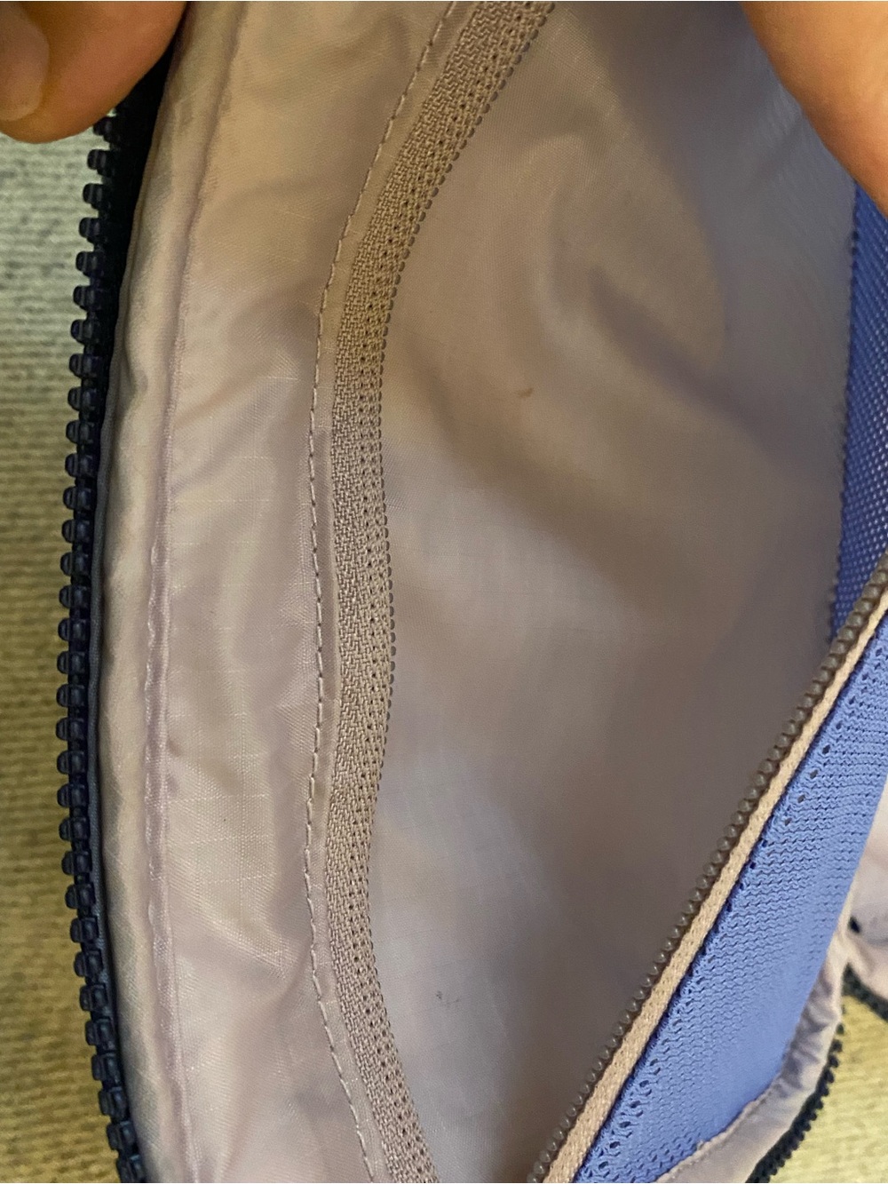 BAGGU Small Cosmetic Case - Picture 10 of 10